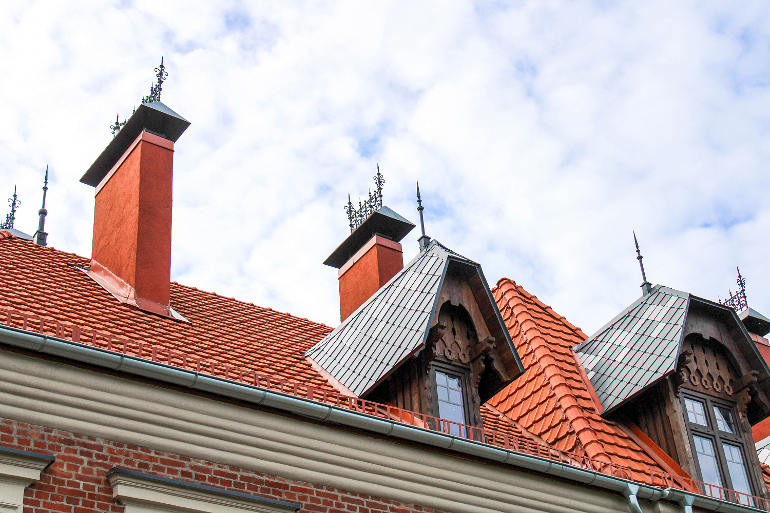 Приводим в порядок всё: вплоть до шпилей зданий